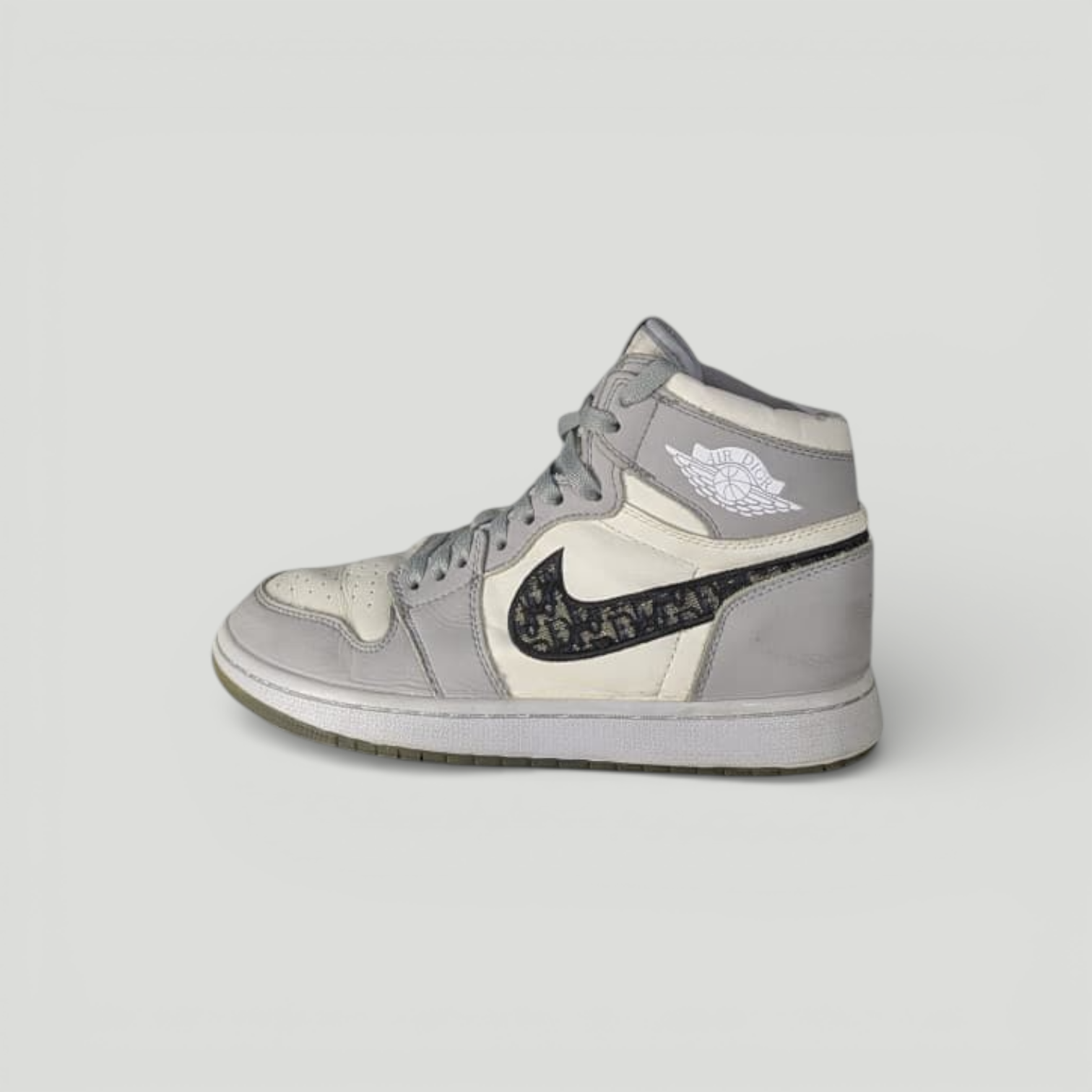 WhatsApp Image 2026-01-10 at 12.22.04 AM Dior x Air Jordan 1 High sneaker - Image 1
