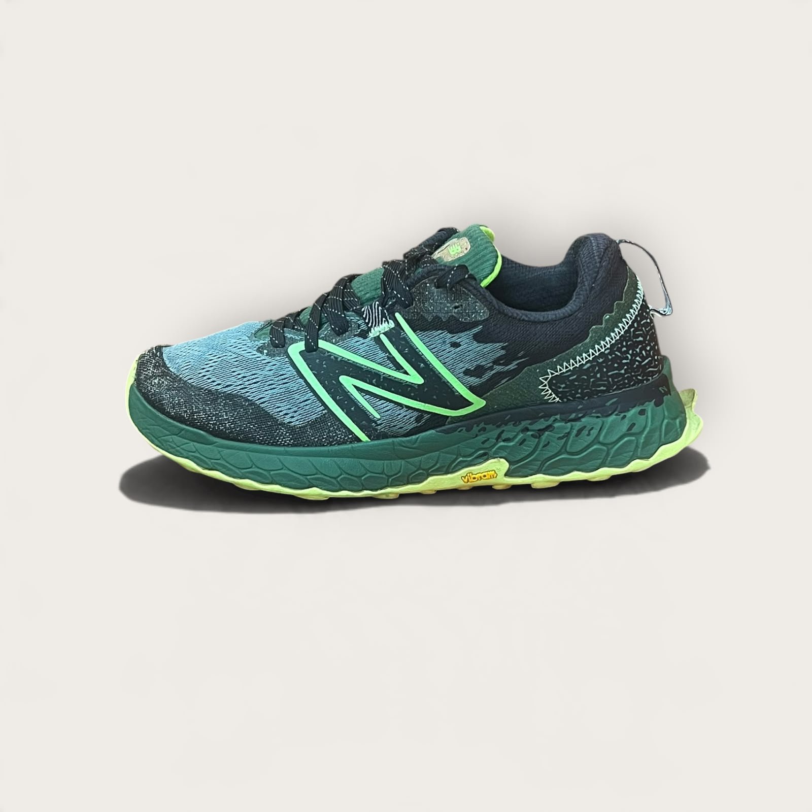WhatsApp Image 2026-10-10 at 12.22.33 PM (1) New Balance Fresh Foam X Hierro v7 - Image 1